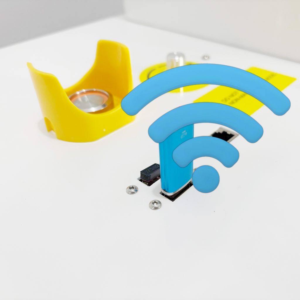 Akaar L1 — Flexible Connectivity Options